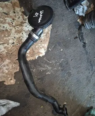 Volkswagen Sharan Breather/breather pipe/hose 028129101D