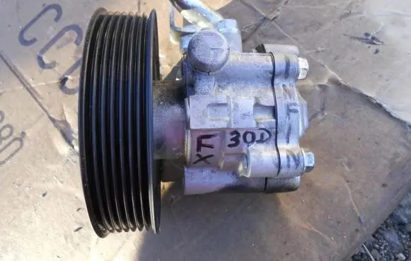 Infiniti FX Power steering pump