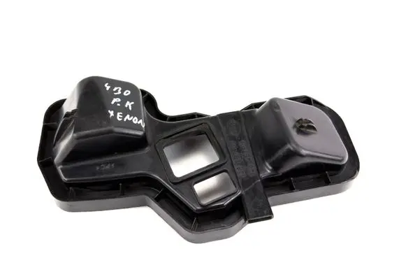 Audi A6 S6 C5 4B Headlight/headlamp dust cover 14846700 14846701