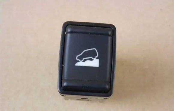 Nissan Navara D23 Other switches/knobs/shifts 9224K2