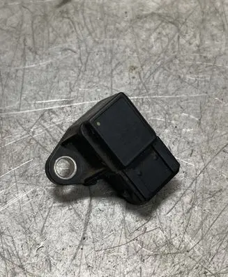 BMW 5 E39 Air pressure sensor 2246977