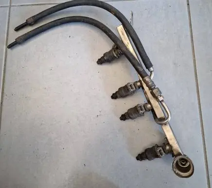 Audi A4 S4 B5 8D Fuel main line pipe 050133681A