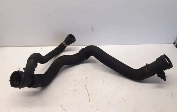 Audi A4 S4 B8 8K Engine coolant pipe/hose 8K0122293B