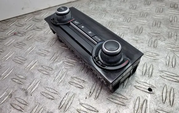 BMW 7 F01 F02 F03 F04 Climate control unit 9228398
