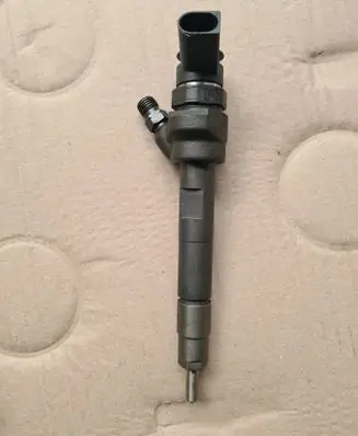 BMW 1 E81 E87 Fuel injector 0986435245KG