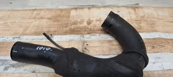 Toyota Auris 150 Intercooler hose/pipe