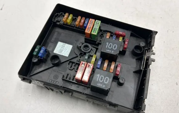 Skoda Superb B6 (3T) Fuse box set 017183073 1K0937125C