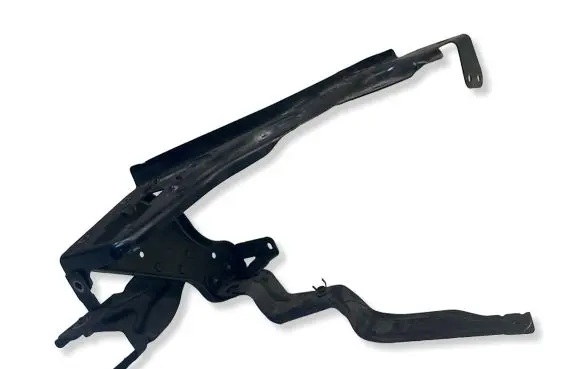 Mercedes-Benz C W204 Headlight/headlamp mounting bracket 204626044