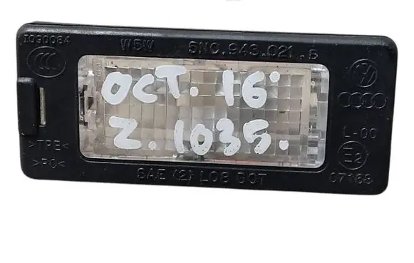 Skoda Octavia Mk3 (5E) Number plate light 5N0943021B