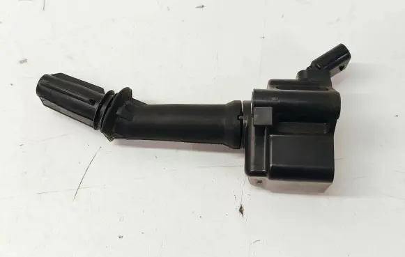 Opel Insignia B High voltage ignition coil 12635672
