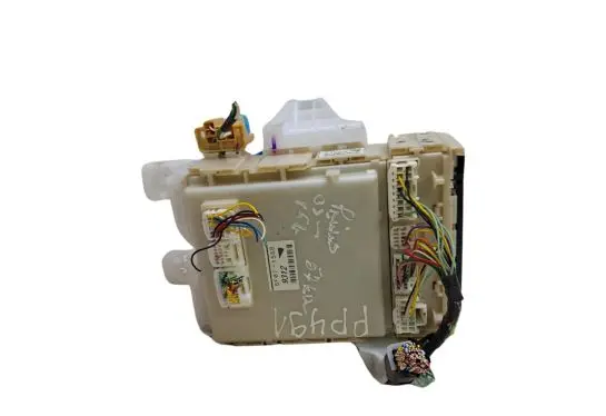 Toyota Prius (XW20) Fuse module 5F071558 03475E09