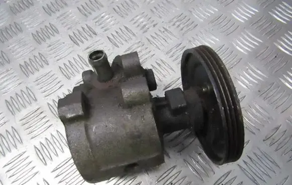 Renault Scenic I Power steering pump 7700840106 26046180