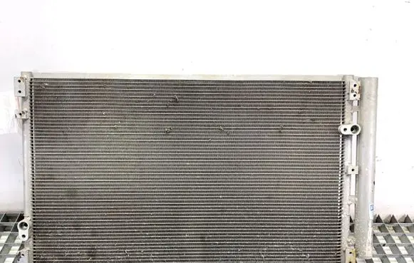 Toyota Avensis T250 Coolant radiator