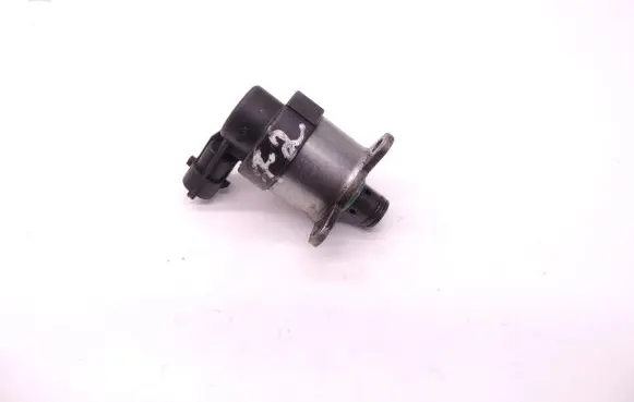 Volvo S60 Fuel pressure regulator D72