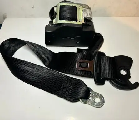 Skoda Superb B5 (3U) Front seatbelt 3B1867705H 3B0857731