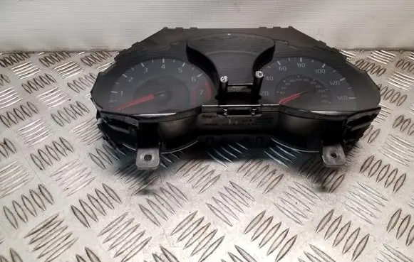 Nissan Juke I F15 Speedometer (instrument cluster) BX81B