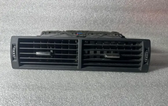 Audi A4 S4 B6 8E 8H Dash center air vent grill 8E0820951H