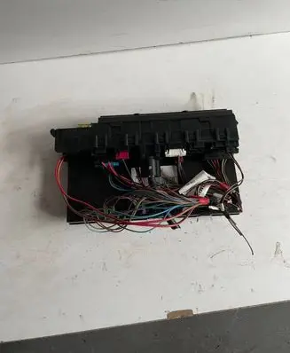 Mercedes-Benz E W211 Fuse module 2115454501