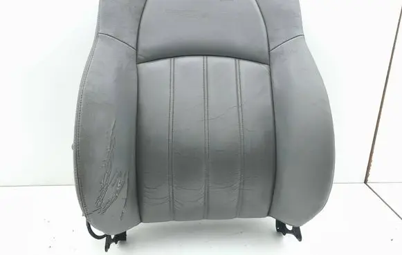 Chrysler 300 - 300C Front driver seat 