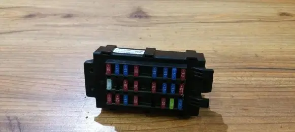 Chevrolet Lacetti Fuse box set j200ak62008 06457d
