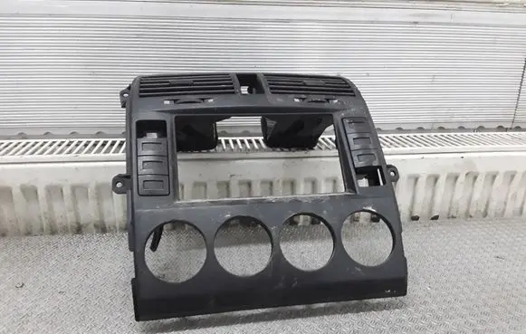 KIA Carnival Dash center air vent grill
