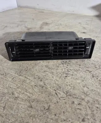 Fiat Tipo Dash center air vent grill 77727
