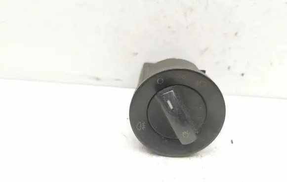 Volkswagen Polo IV 9N3 Light switch 6Q0941531B