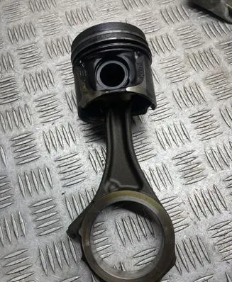Infiniti FX Piston with connecting rod 10653 942389 101741106