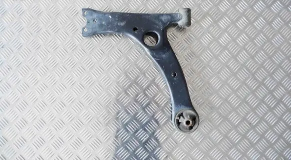 Toyota Prius (XW20) Front lower control arm/wishbone 4806947040 4806947030