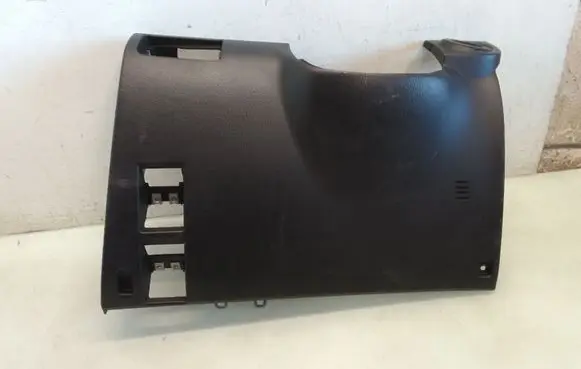 SsangYong Rexton I Dashboard lower bottom trim panel 766700800
