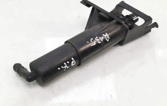 Toyota Avensis T250 Headlight washer spray nozzle 30876