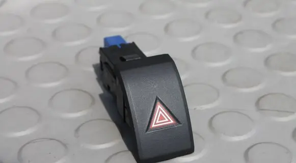 Toyota RAV 4 (XA50) Hazard light switch TOYOTAAWARYJNY