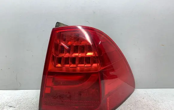 BMW 3 E90 E91 Rear/tail lights 218102 7154160