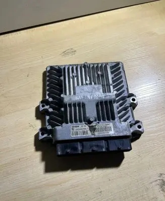 Peugeot 407 Engine control unit/module 5WS40379AT
