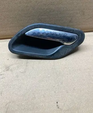 BMW 5 E39 Front door interior handle 7032925