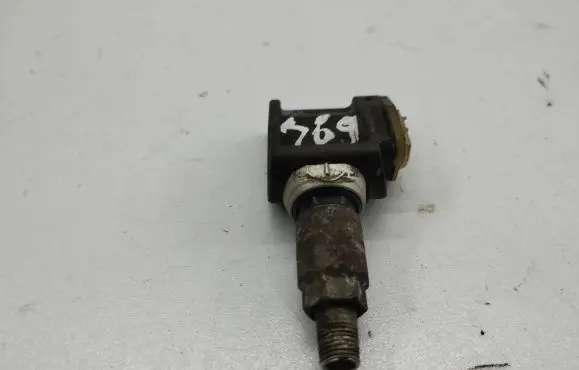Mercedes-Benz E W213 Tire pressure sensor A0009052102Q05 687695502
