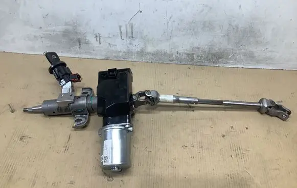 Steering wheel axle set