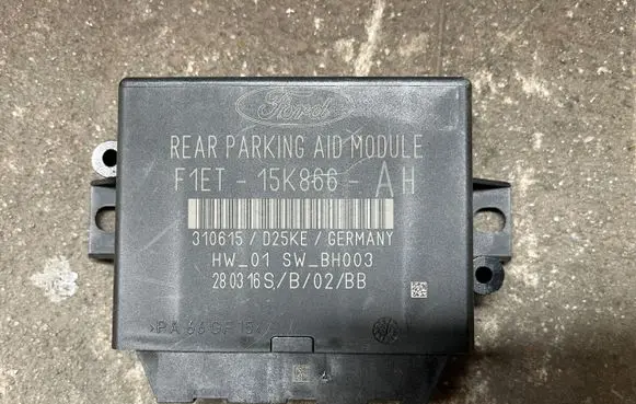 Ford Focus Parking PDC control unit/module 15K866AH