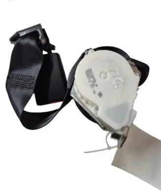 Middle seatbelt (rear)
