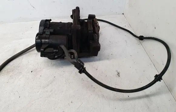 Mercedes-Benz GLC X253 C253 Rear brake caliper A2534231098