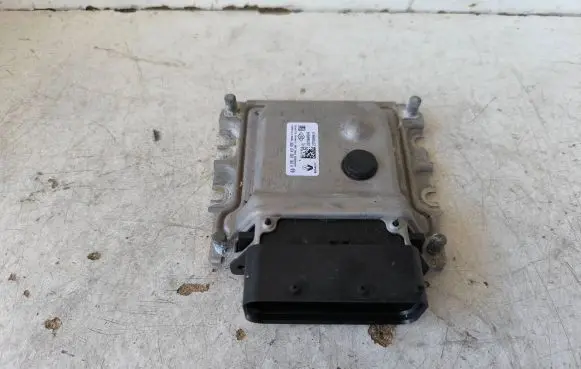 Renault Trafic III (X82) Adblue control unit 237G00024R 0281032457