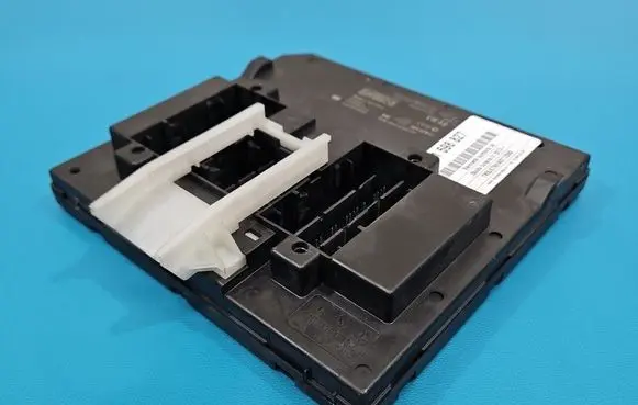 Skoda Octavia Mk3 (5E) Central body control module 5Q0937086Q IMPRK1598827