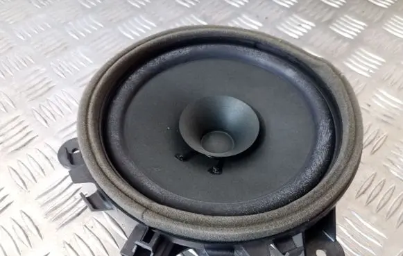 Volvo XC60 Front door speaker 30657444