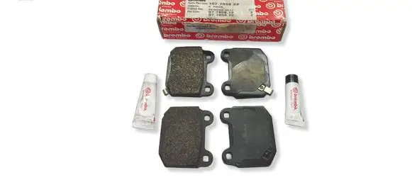 Nissan 350Z Brake pads (rear) D40F0CD01B