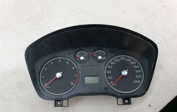 Speedometer (instrument cluster)