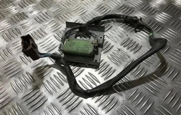 Honda Accord Heater blower motor/fan resistor R22KR32K R68K1R09K