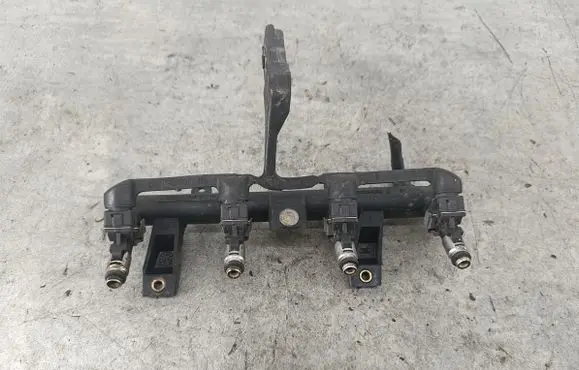 Peugeot 206 Fuel main line pipe 9625194080