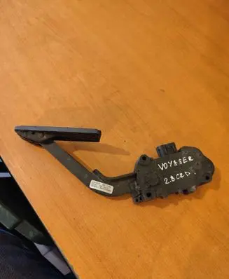 Chrysler Voyager Accelerator throttle pedal 034PE4206 043511 068228