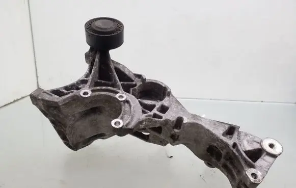 Generator/alternator bracket