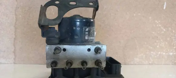 Seat Alhambra (Mk1) ABS Pump 7M3907379C